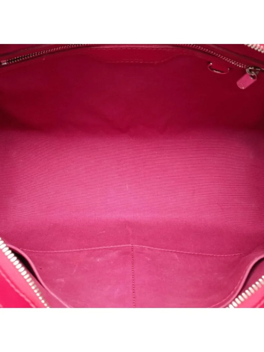 Louis Vuitton Blair MM Carmine Epi Handbag
